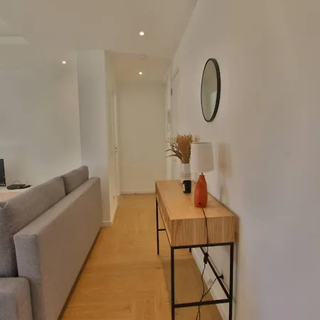 In Near Sandy Beaches Антиб