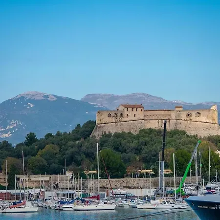 Appartamento In Near Sandy Beaches Antibes