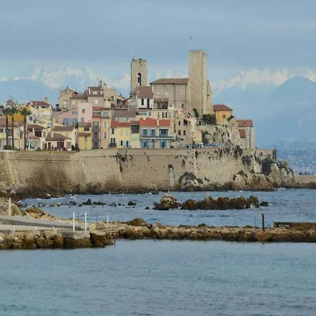 In Near Sandy Beaches Apartmán *