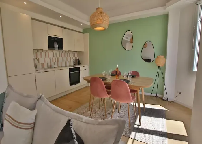 Appartamento In Near Sandy Beaches Antibes